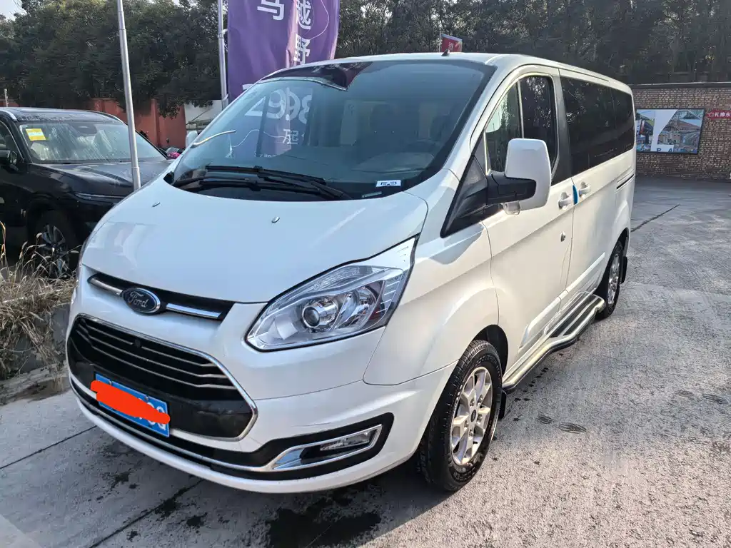 Ford Tourneo 2020 — фото 1