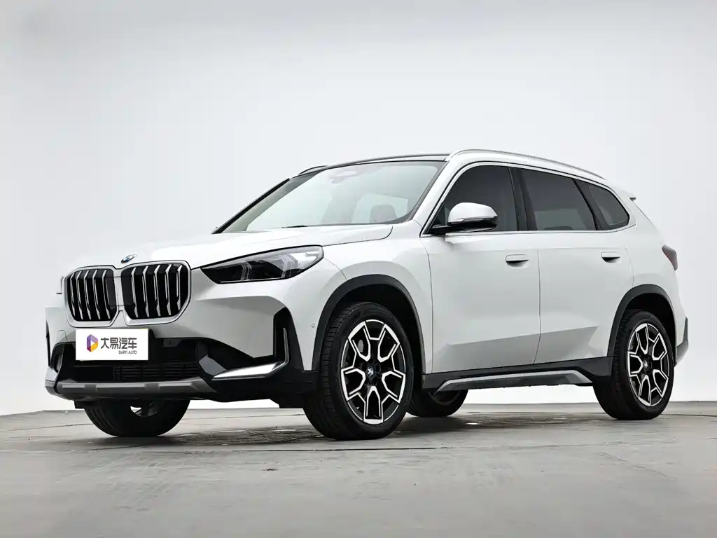 BMW X1 2024 — фото 1