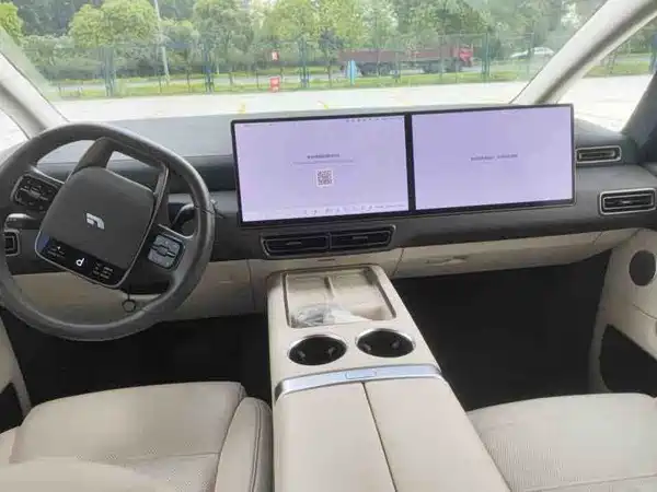 Li Auto MEGA 2024
