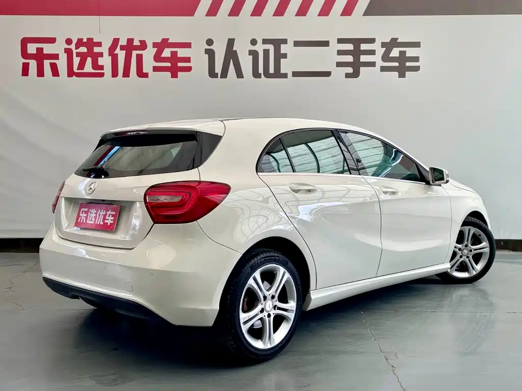 Mercedes-Benz A-Class 2015