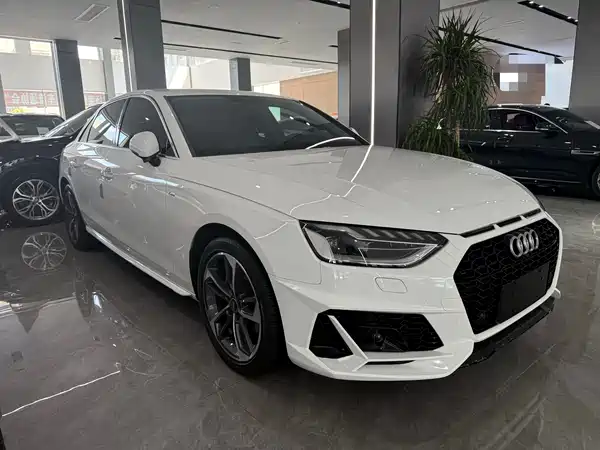 Audi A4L 2023