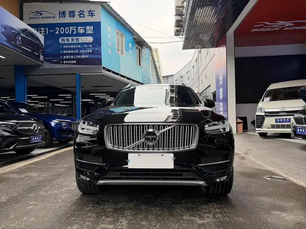 Volvo XC90 2018 — фото 2