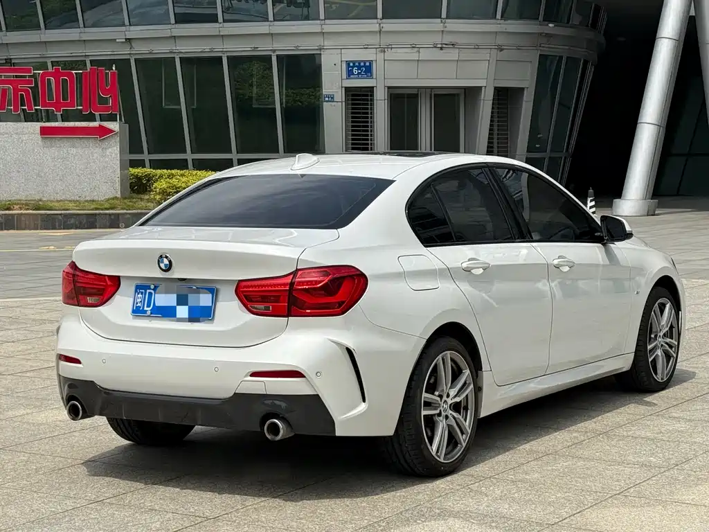 BMW 1 Series 2019 — фото 4