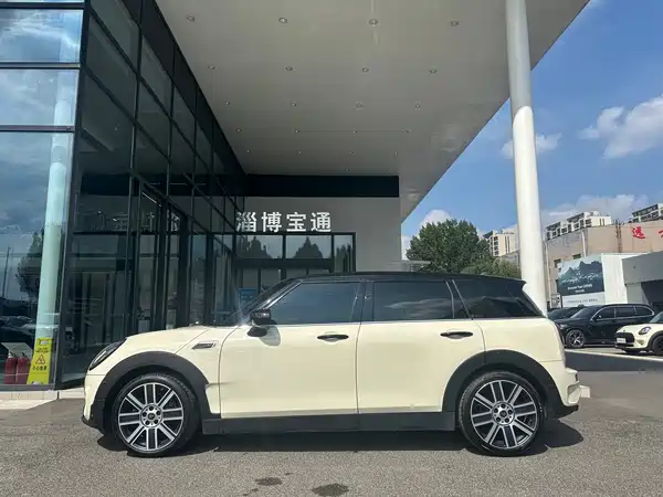 MINI Clubman 2022