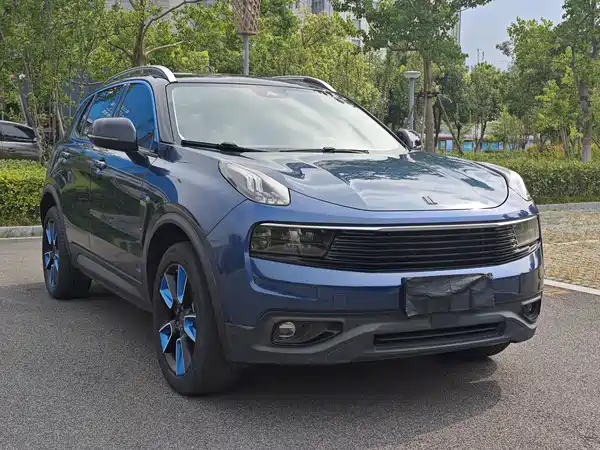 Lynk & Co 01 2018