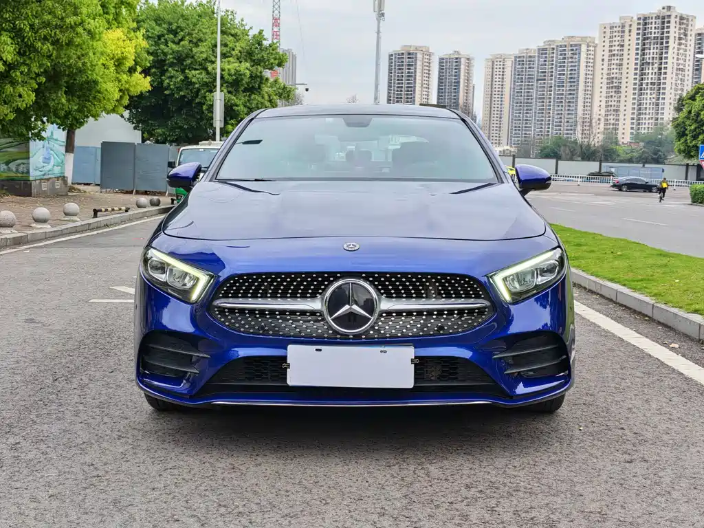 Mercedes-Benz A-Class 2021 — фото 2