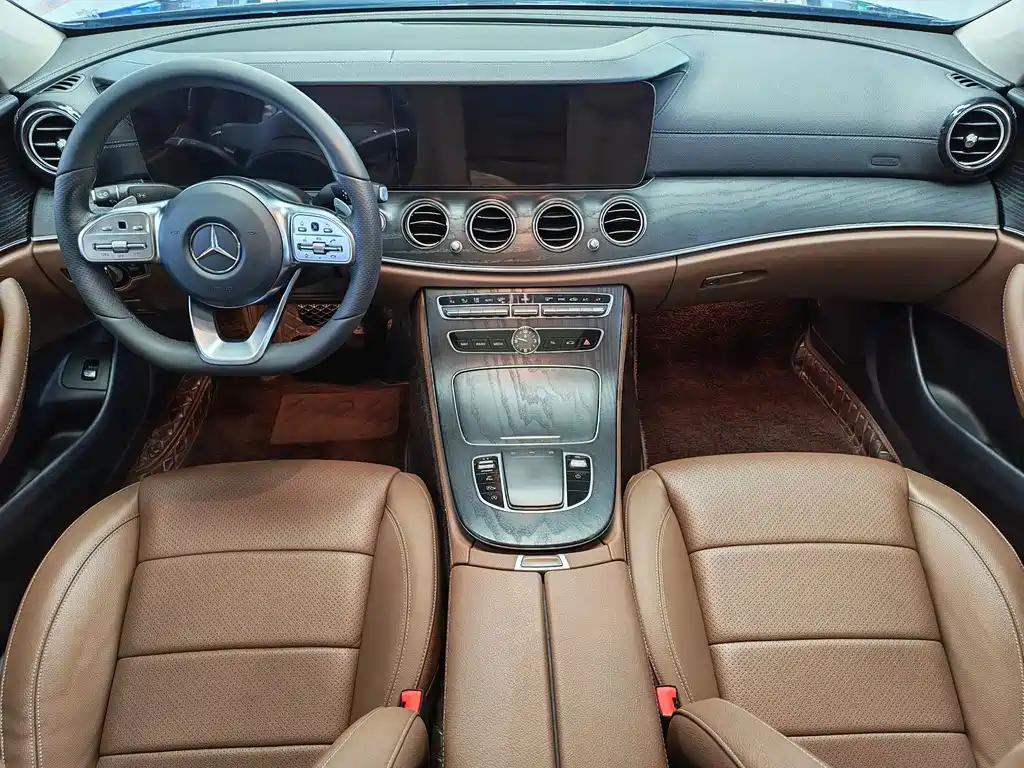 Mercedes-Benz E-Class 2019 — фото 9