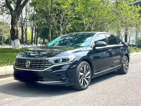 Volkswagen Passat 2022
