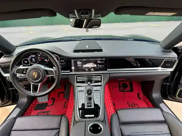 Porsche Panamera 2020