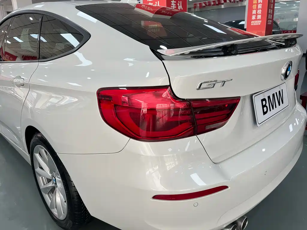 BMW 3 Series GT 2019 — фото 6