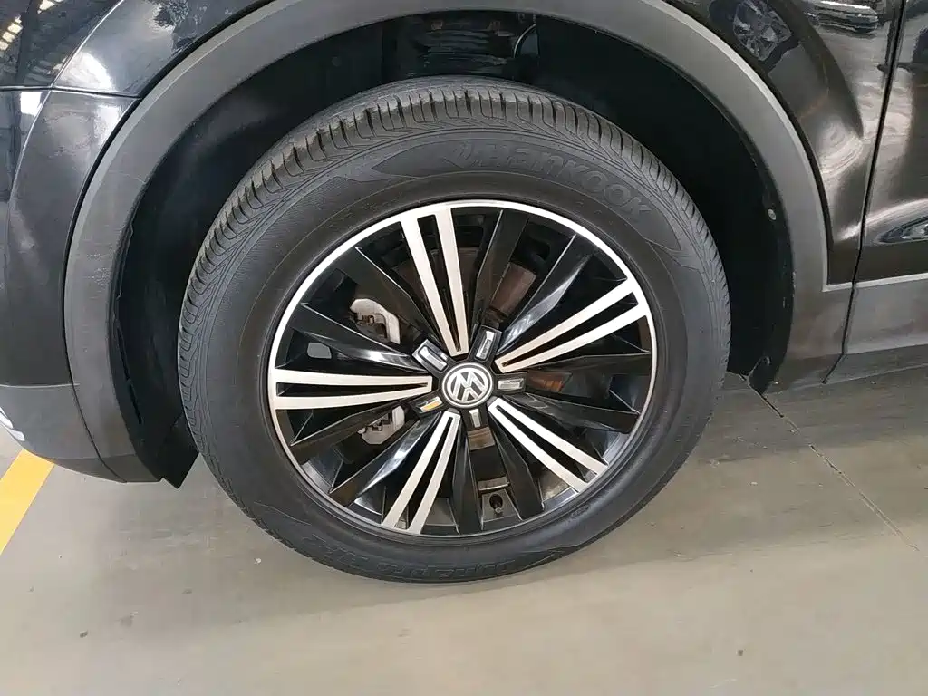 Volkswagen Tiguan L 2020 — фото 25