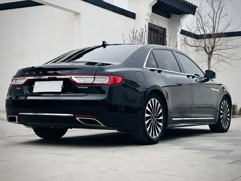 Lincoln Continental 2020 — фото 6