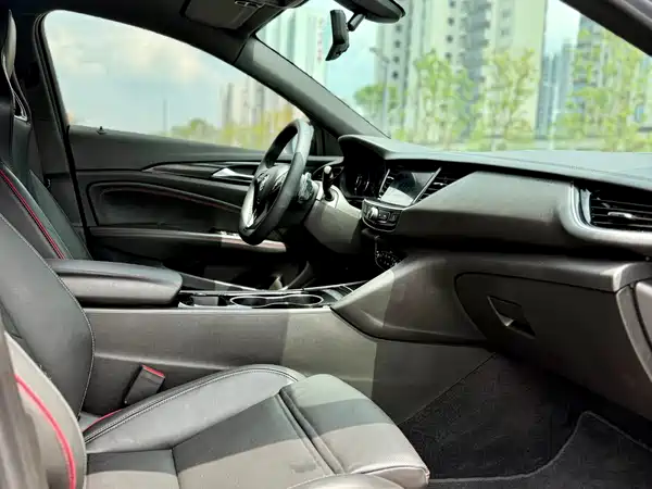Buick Regal 2021