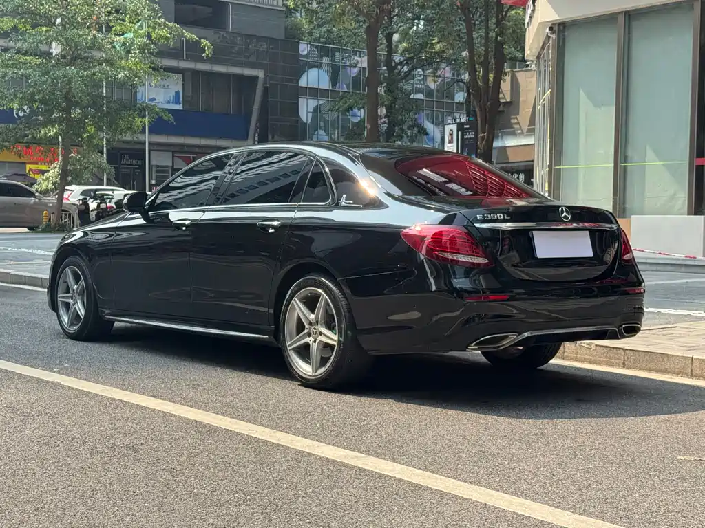 Mercedes-Benz E-Class 2019 — фото 6