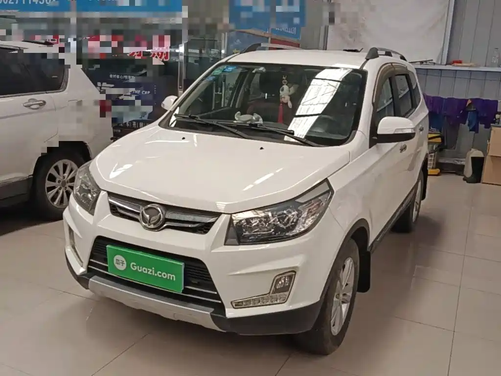 BAIC Huansu S3 2015 — фото 2
