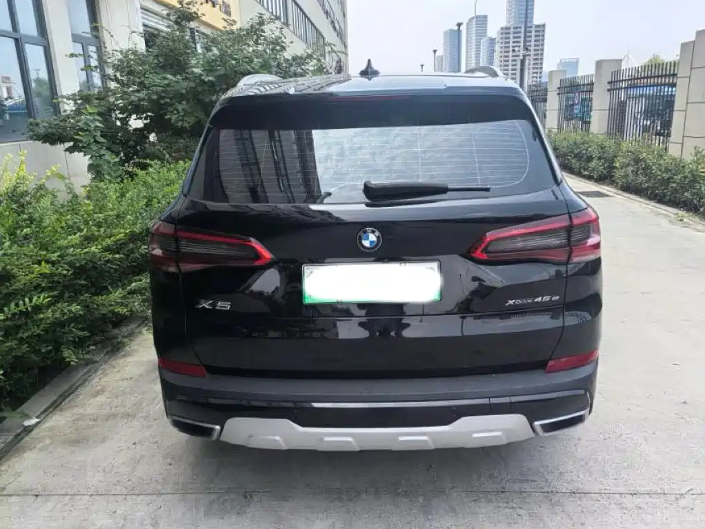 BMW X5 New Energy 2023 — фото 9