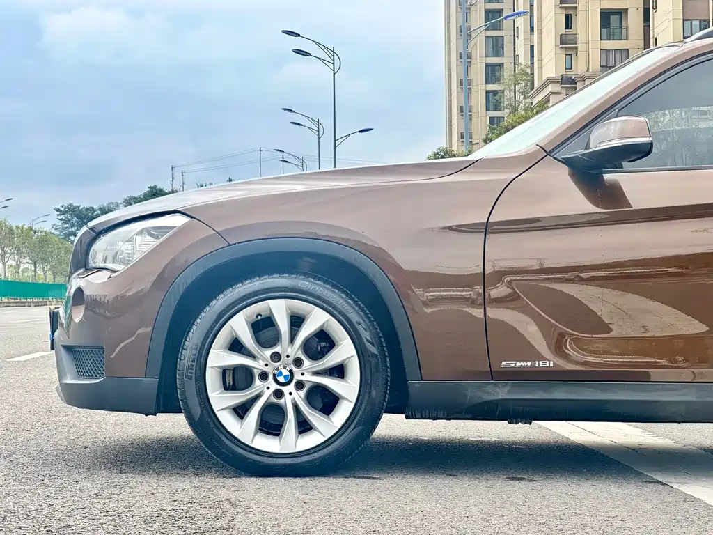 BMW X1 2014 — фото 10