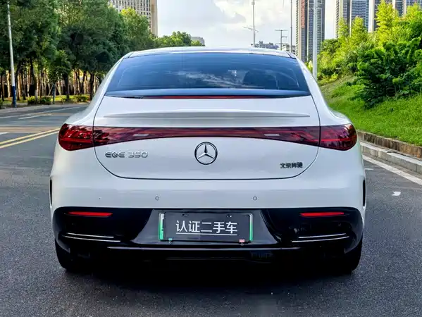 Mercedes-Benz EQE 2023