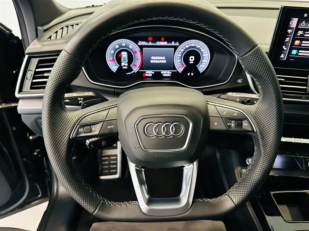Audi Q5L Sportback 2025 — фото 12