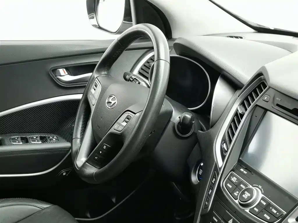 Hyundai Santa Fe 2016 — фото 22