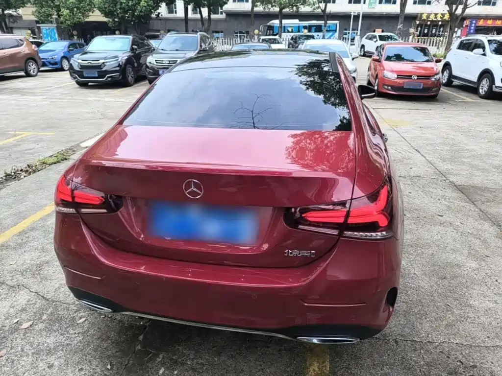 Mercedes-Benz A-Class 2020 — фото 6