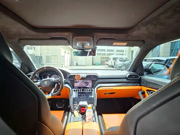 Lamborghini Urus 2020