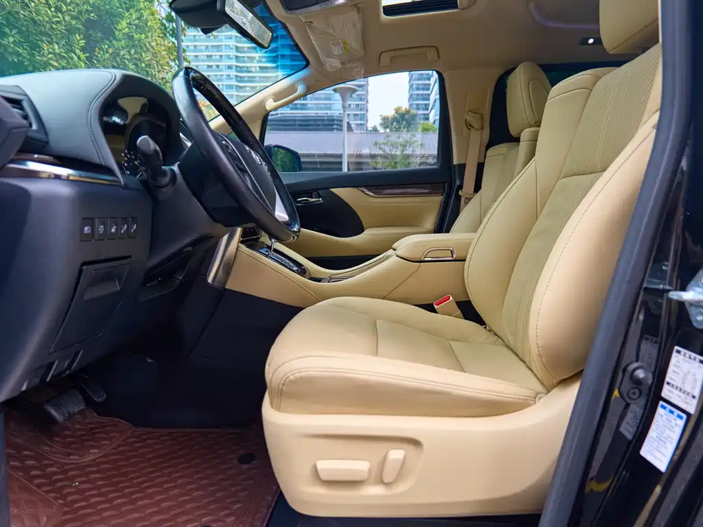 Toyota Vellfire 2021 — фото 16
