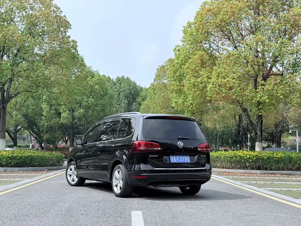 Volkswagen Sharan 2017 — фото 6