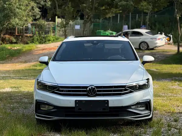 Volkswagen Viloran 2023