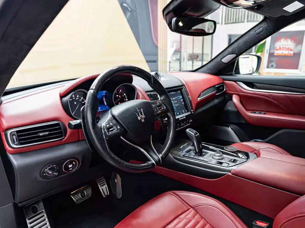 Maserati Levante 2019 — фото 6