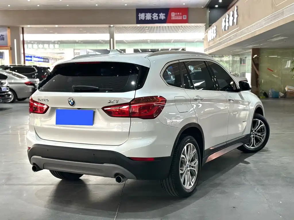 BMW X1 2018 — фото 5
