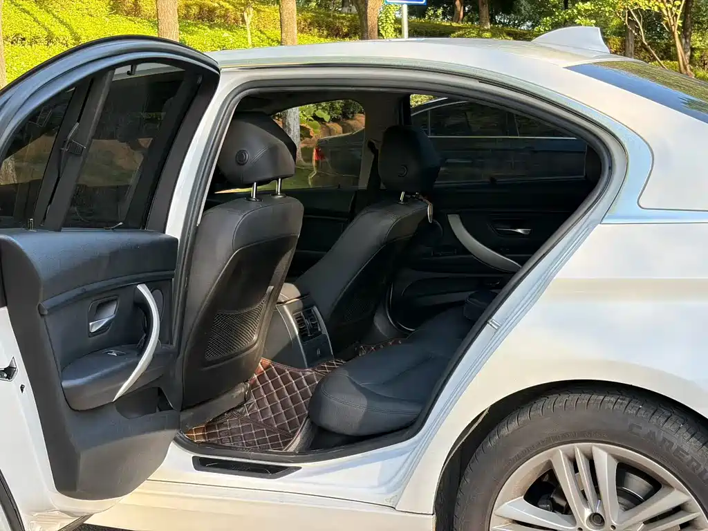BMW 3 Series 2016