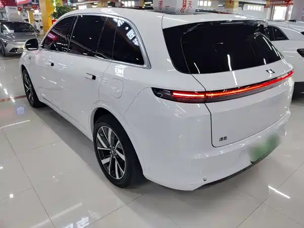 Li Auto L7 2024