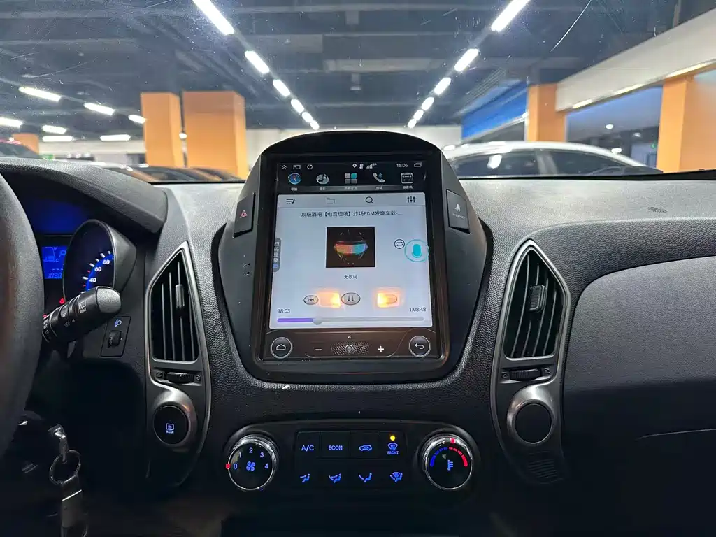 Hyundai ix35 2017 — фото 11