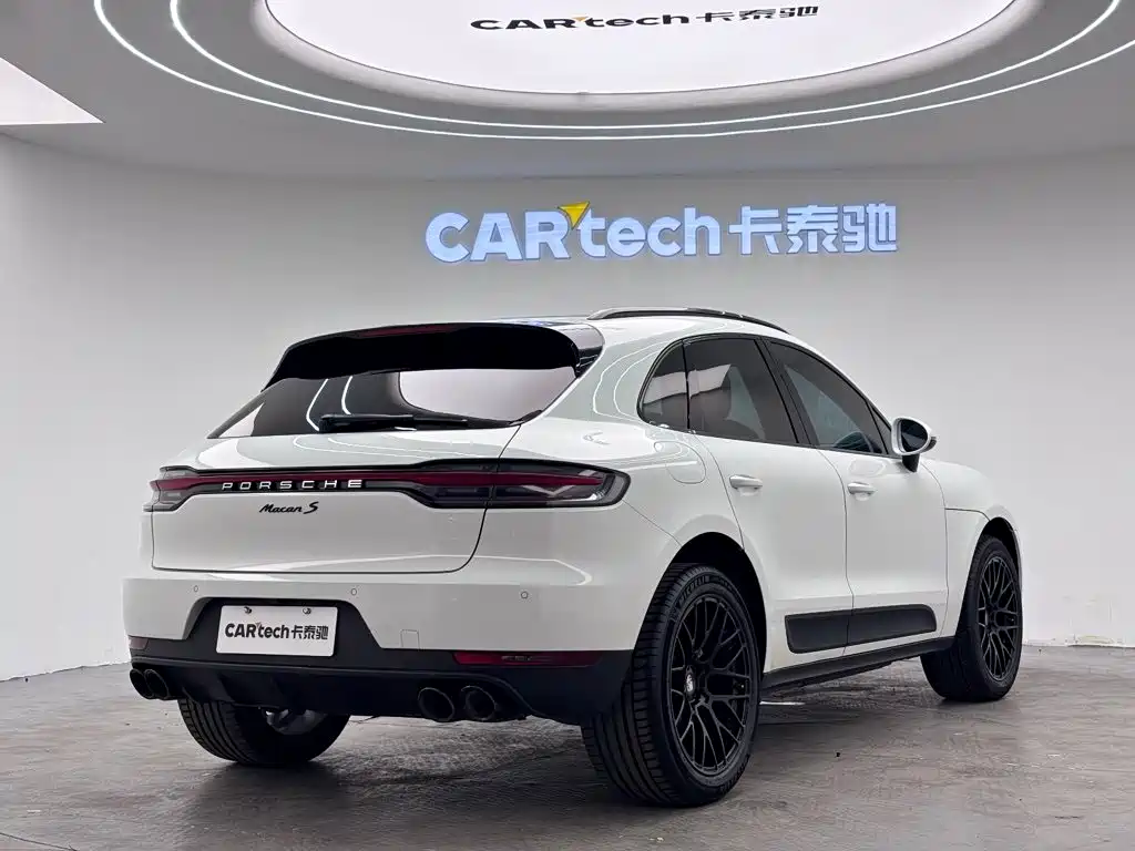 Porsche Macan 2019 — фото 13