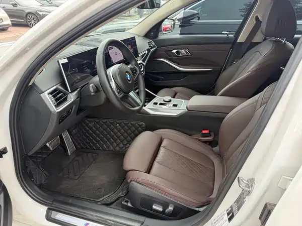 BMW 3 Series 2023