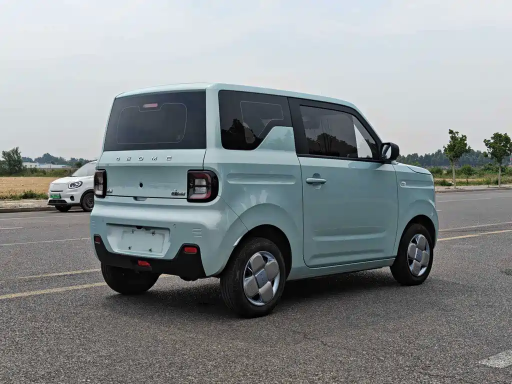 Geely Galaxy Panda 2024