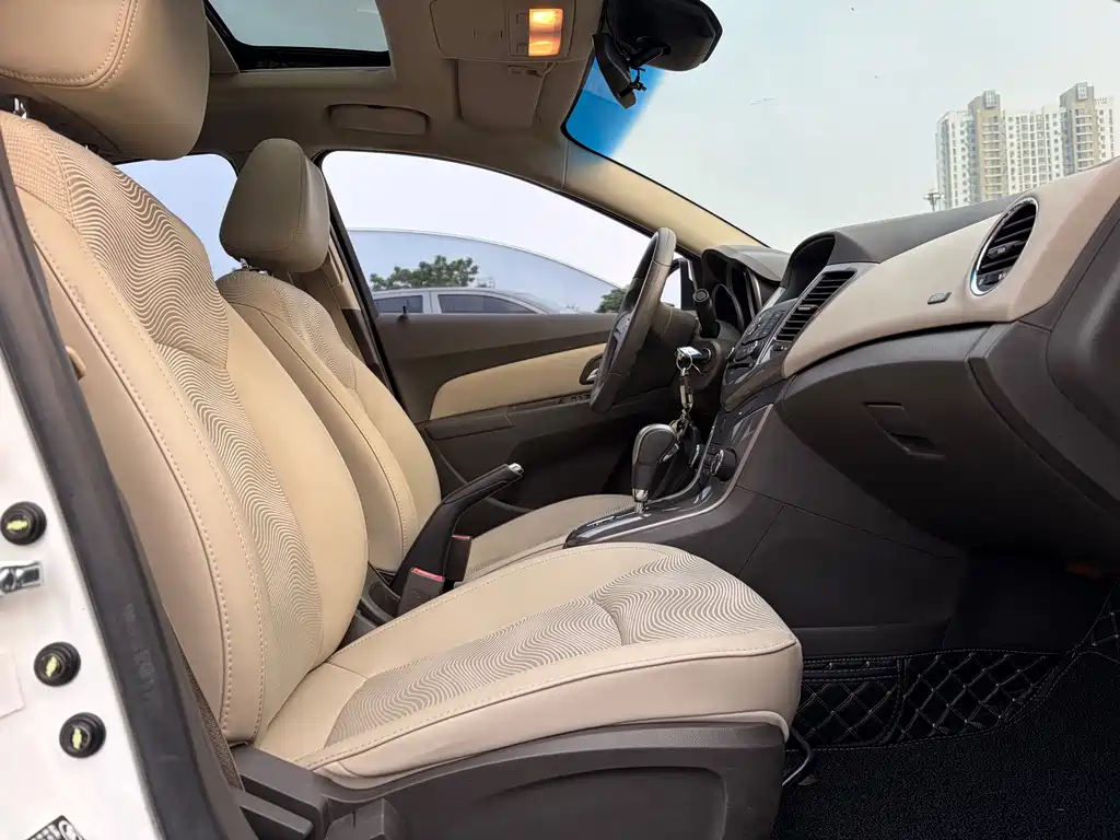 Chevrolet Cruze 2015 — фото 13
