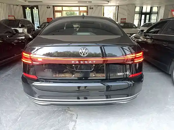 Volkswagen Passat 2022
