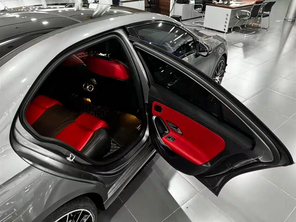 Mercedes-Benz A-Class AMG 2021 — фото 18
