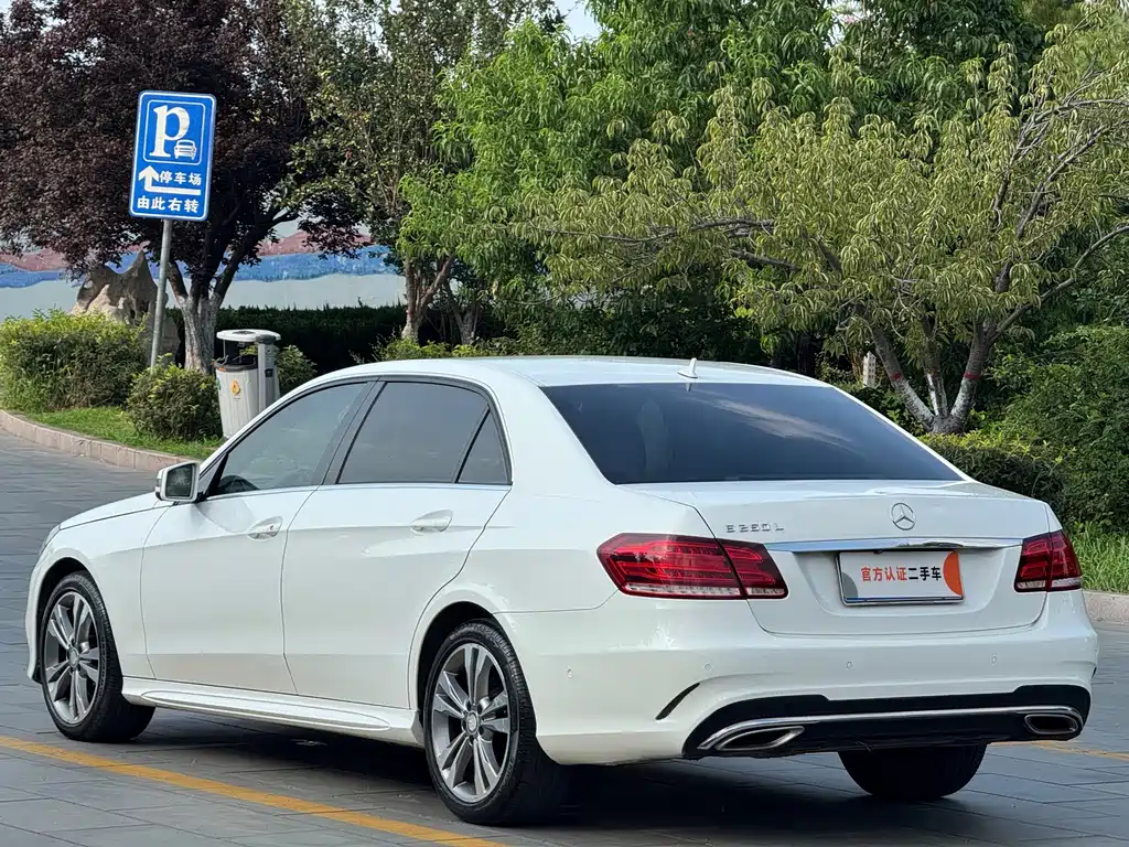 Mercedes-Benz E-Class 2015