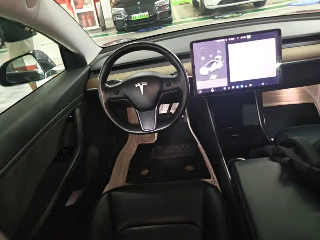 Tesla Model 3 2019 — фото 17