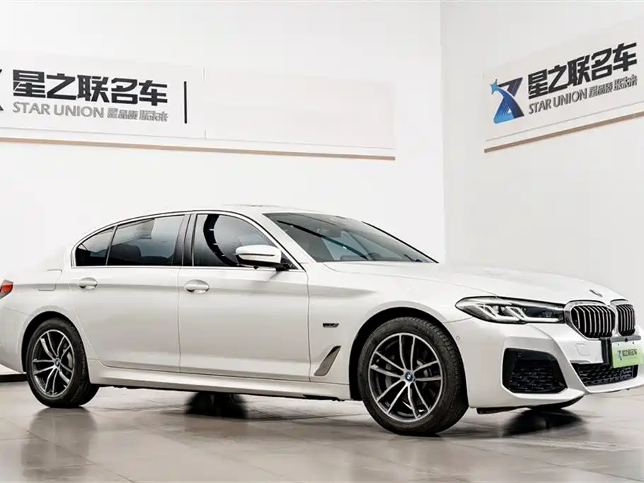 BMW 5 Series New Energy 2023 — фото 6