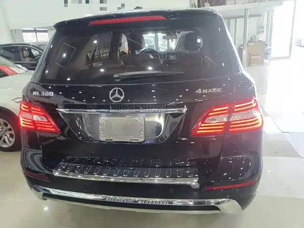 Mercedes-Benz M-Class 2015