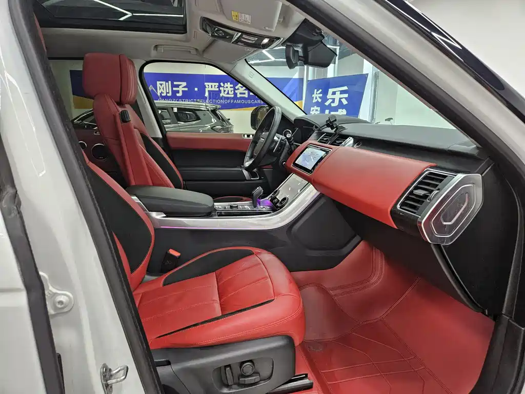 Land Rover Sport 2022 — фото 10