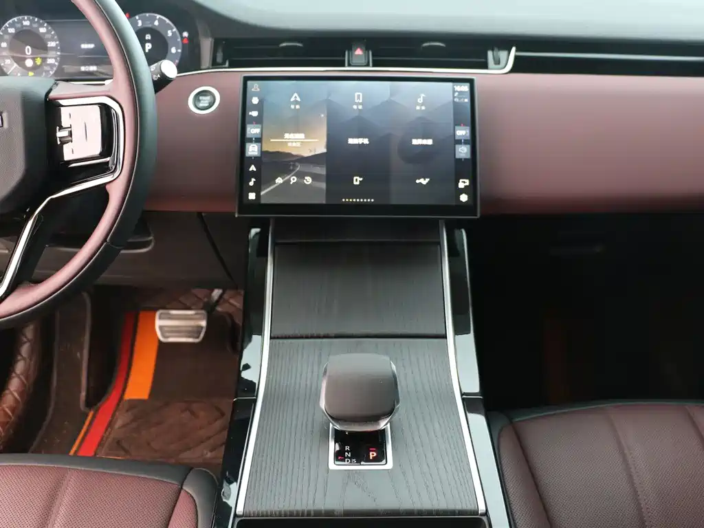 Land Rover Evoque 2025 — фото 8