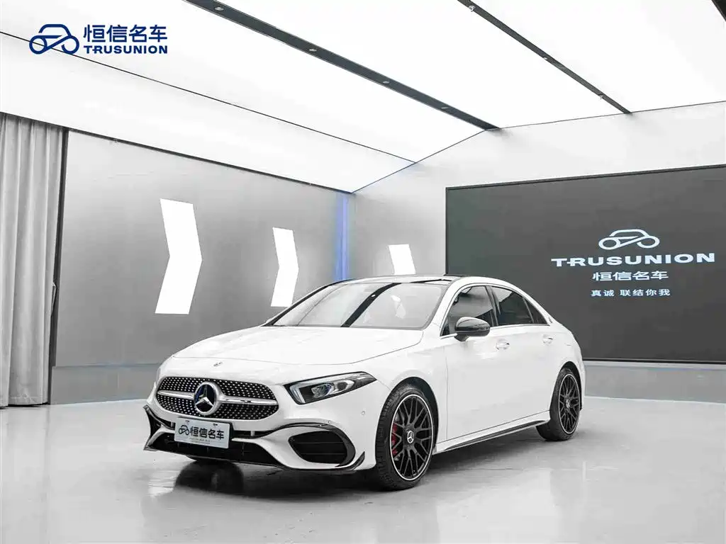 Mercedes-Benz A-Class 2019 — фото 3