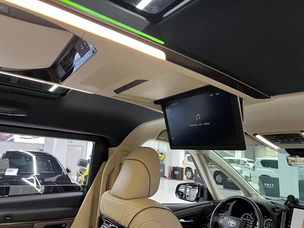 Toyota Alphard 2025 — фото 16