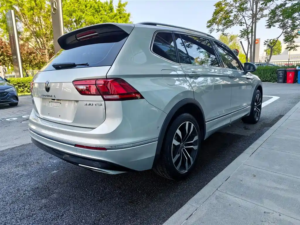 Volkswagen Tiguan L 2021 — фото 3