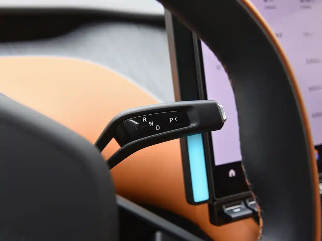 Xiaomi YU7 2025 — фото 11